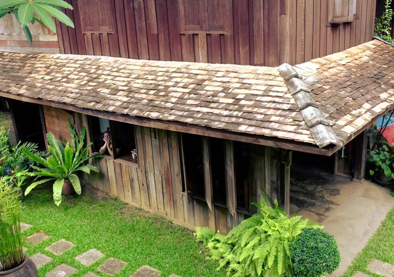 Tanita House Panzió Csiangmaj Kültér fotó